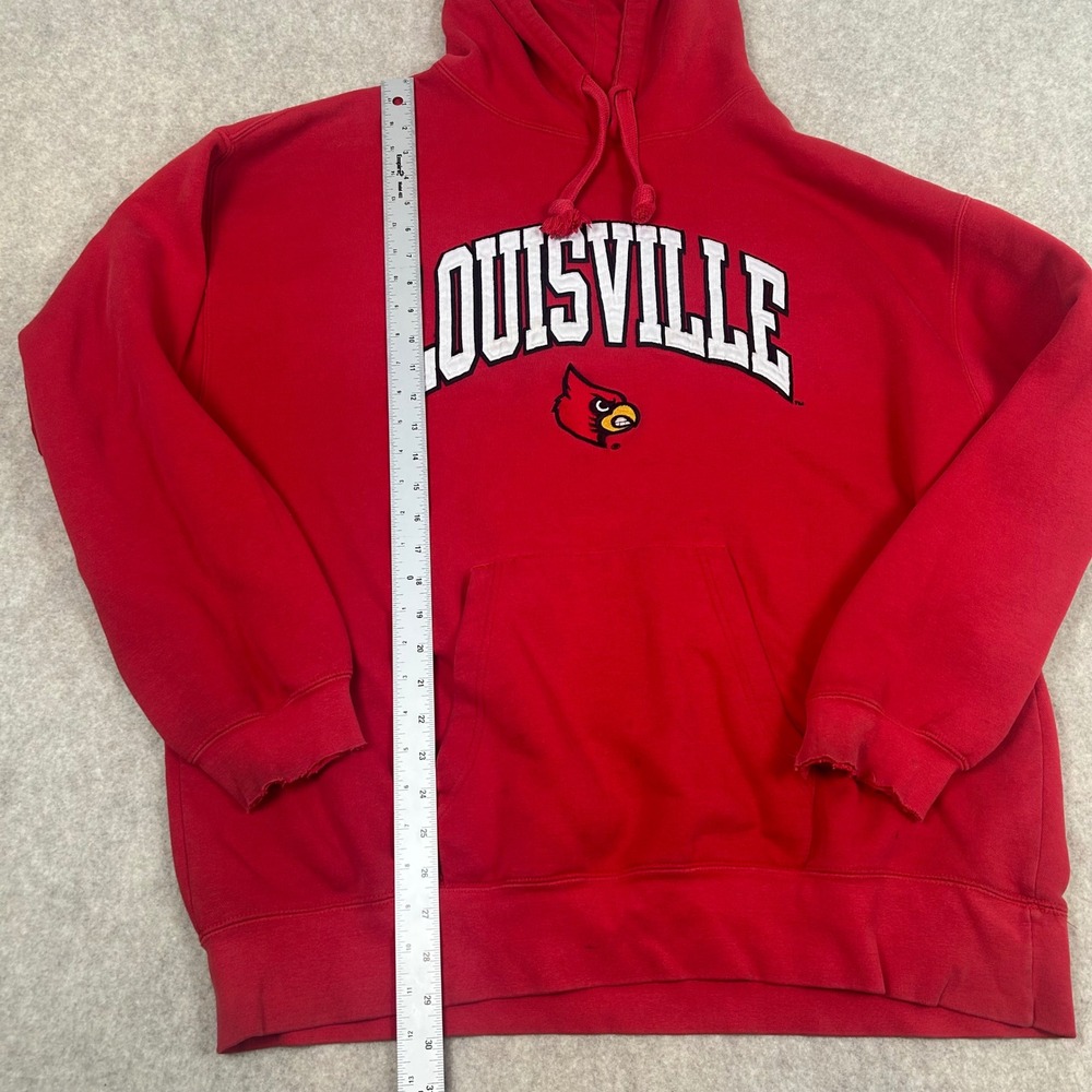Heisman Louisville Cardinals Hoodie Mens XXL Red Distressed NCAA Pullover - Picture 4 of 8